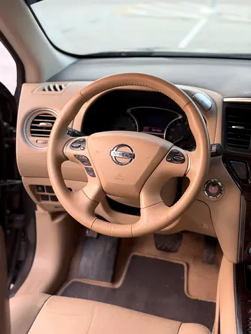 2015 Nissan PATHFINDER 照片 10