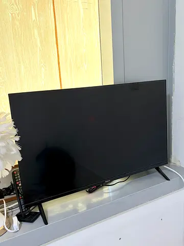 IMPEX TV 32 inch with Remote SMART TV - Good Condition
