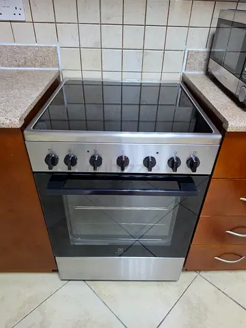 Electrolux Electric Cooker  Ceramic Hob - Excellent Condition