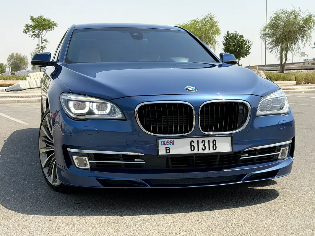 BMW 7-Series 2015 — photo 1 of 20