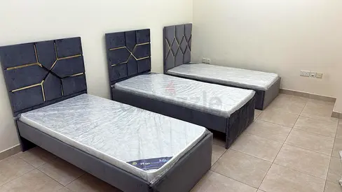 Spacious bed space in CBD building International City for Girls Infront of bus stand