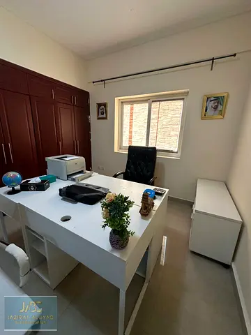 مساحات مكتبية للإيجار قصير وطويل الأجل (معتمدة من دائرة التنمية الاقتصادية بنظام الإيجار) بسعر 1250 درهمًا إماراتيًا فقط