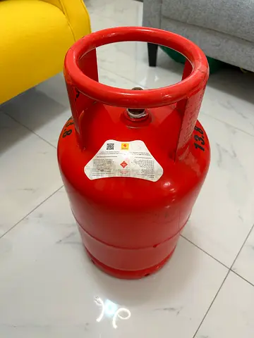 Used Red LPG Gas Cylinder - 13kg