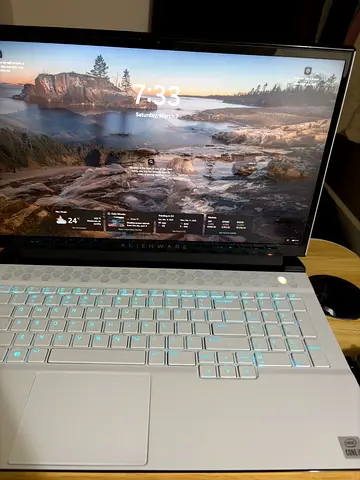 Dell Alienware M17 R3 Gaming laptop
