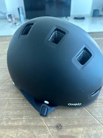 Decathlon Black Oxelo Multi-Sport Helmet - Size Medium, As good as new