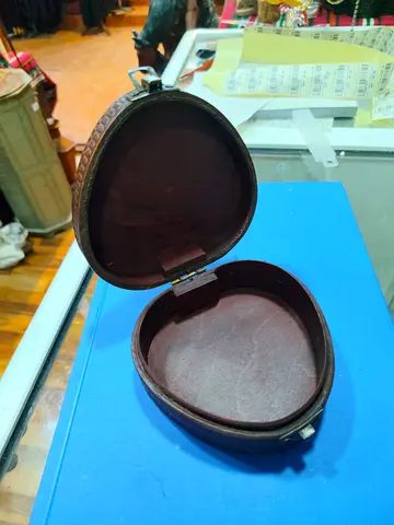 Vintage Heart-Shaped Trinket/Jewelry Box - Small Collectible - 12*5cm