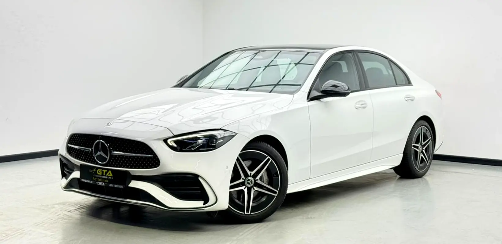 Mercedes-Benz C-Class 2025 — photo 1 of 17
