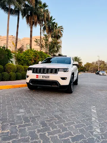Jeep Grand Cherokee Limited 2017 | GCC Specs |V.6