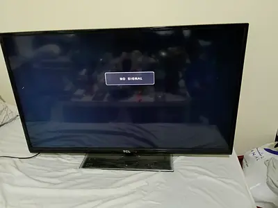 TCL 43-inch LED TV - Good Working Condition (No Signal on Input)