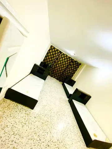 BedspaceForMenNearBurjumanMetroExit3BehindBurjumanMall1400Rent