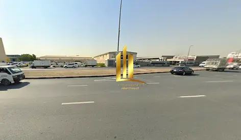 للبيع ارض صناعيه في الصناعيه 11 الشارقه
