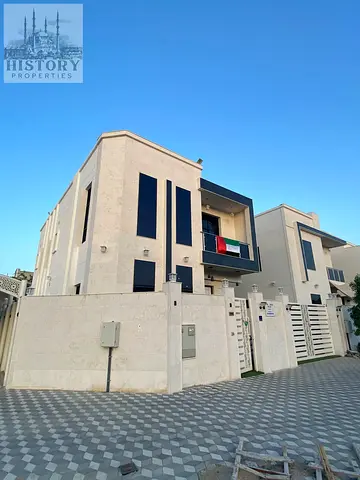 فيلا فاخرة للإيجار والبيع في الياسمين – عجمان | 5 غرف ماستر | بالقرب من جميع الخدمات