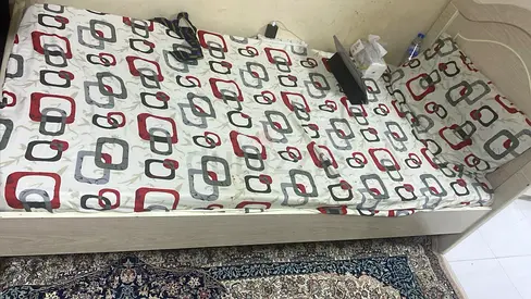 Comfortable Single Bed with Matress