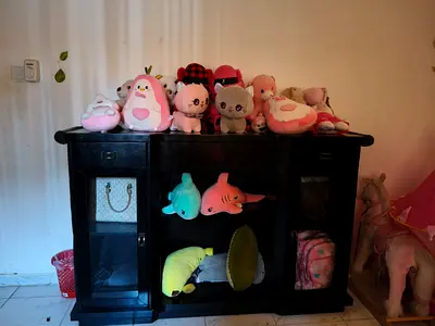 Tv stand with cabinets n drawers