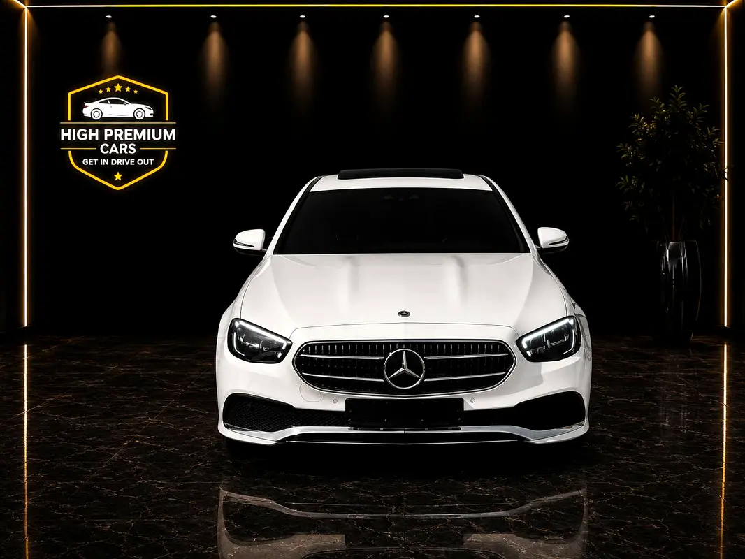 Mercedes-Benz E-Class 2021 — photo 1 of 7