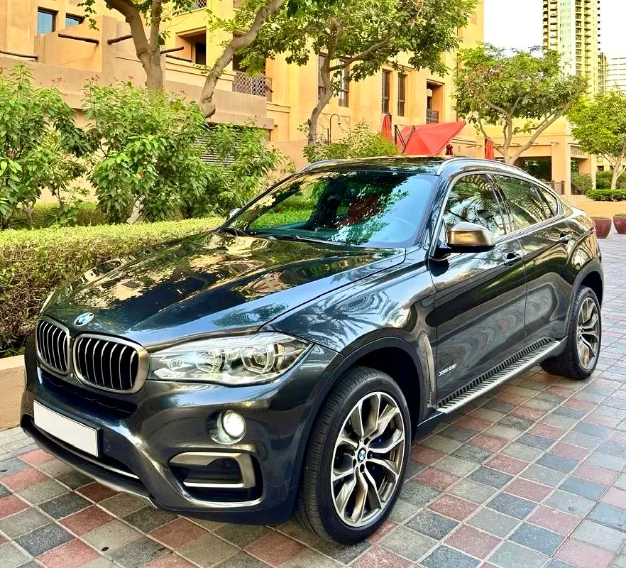 BMW X6 2018 — photo 1 of 15