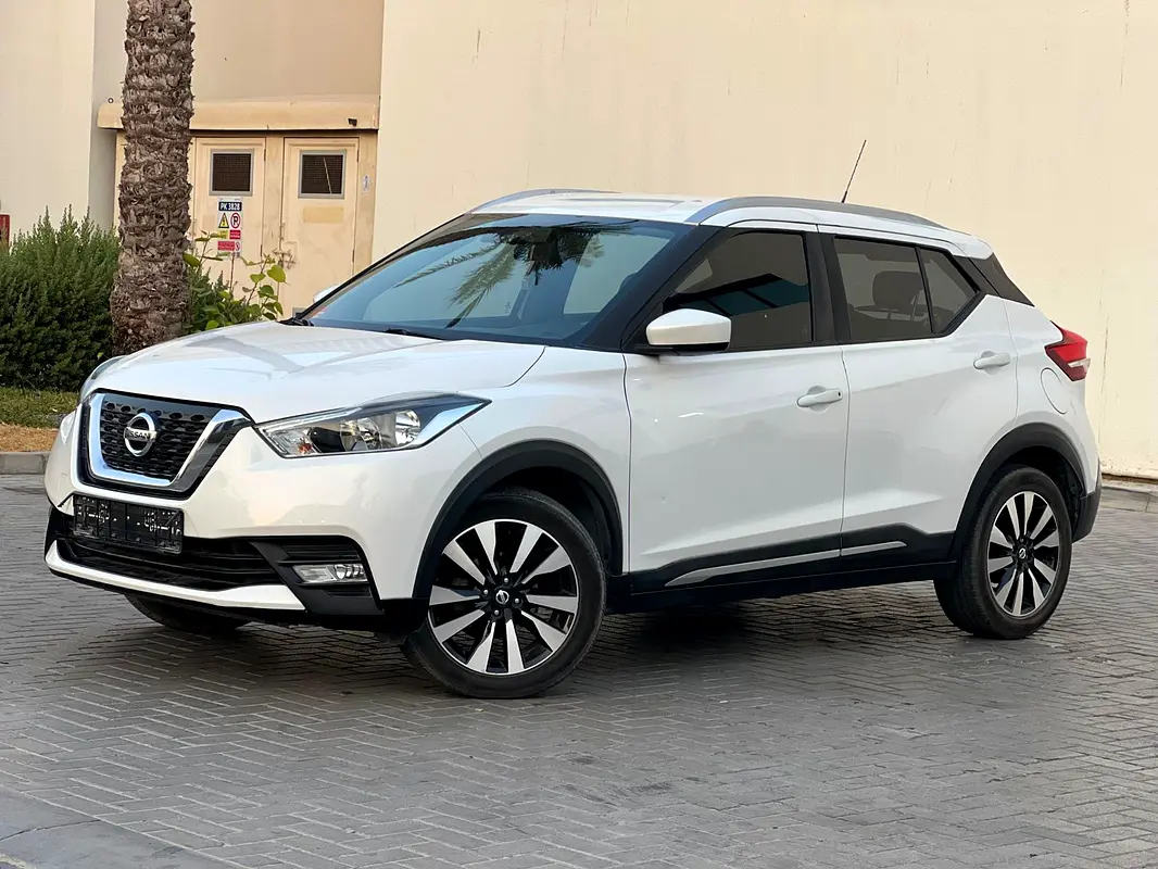 Nissan Kicks 2017 — photo 1 of 14