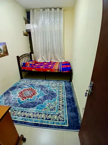 1700 FULLY FURNISHED PARTITION, KHALIFA STREET ZIANI AREA EXECUTIVE MALE OR FEMALE / COUPLE