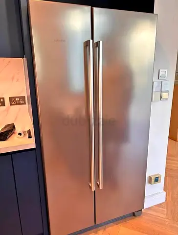 Siemens Stainless Steel Side-by-Side Fridge - Excellent Condition, free delivery