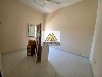 غرفه وصاله \مساجه كبيره \موقع ممتاز \ سهل الوصول لدبي و الشارقه \ 2 حمام \ قريب من جميع الخدمات \ الطابق الارضي