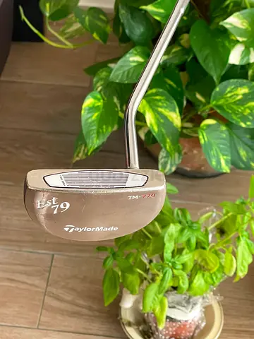 TaylorMade Est 79 TM-770 Mid-Mallet Putter – Super Stroke Tour 5.0 Grip