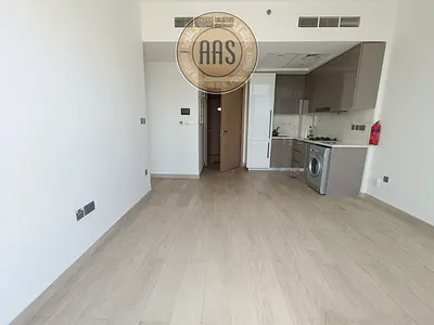 Spacious and luxurious 1bhk with fully fitted kitchen only 67k ready to move