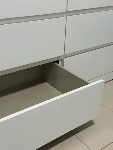 Ikea Malm White modern dresser with six drawers
