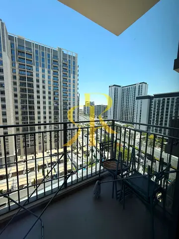 Ready to Move in | Stunning Location | Good Deal
