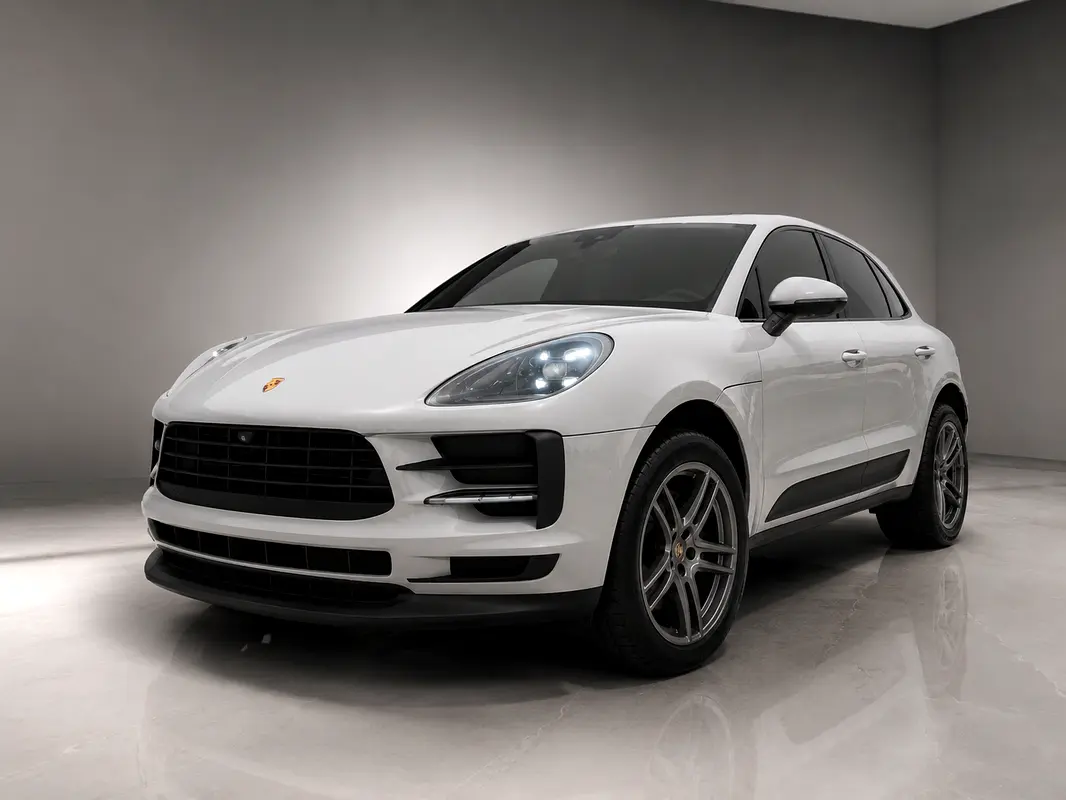 Porsche Macan 2021 — photo 1 of 18