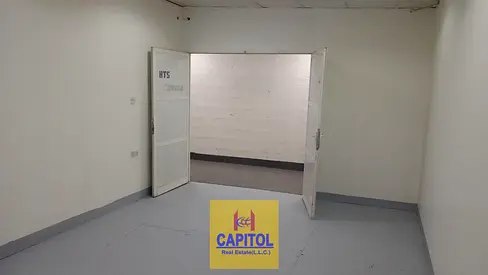 STORAGE WAREHOUSE AVAILABLE ON GROUND FLOOR