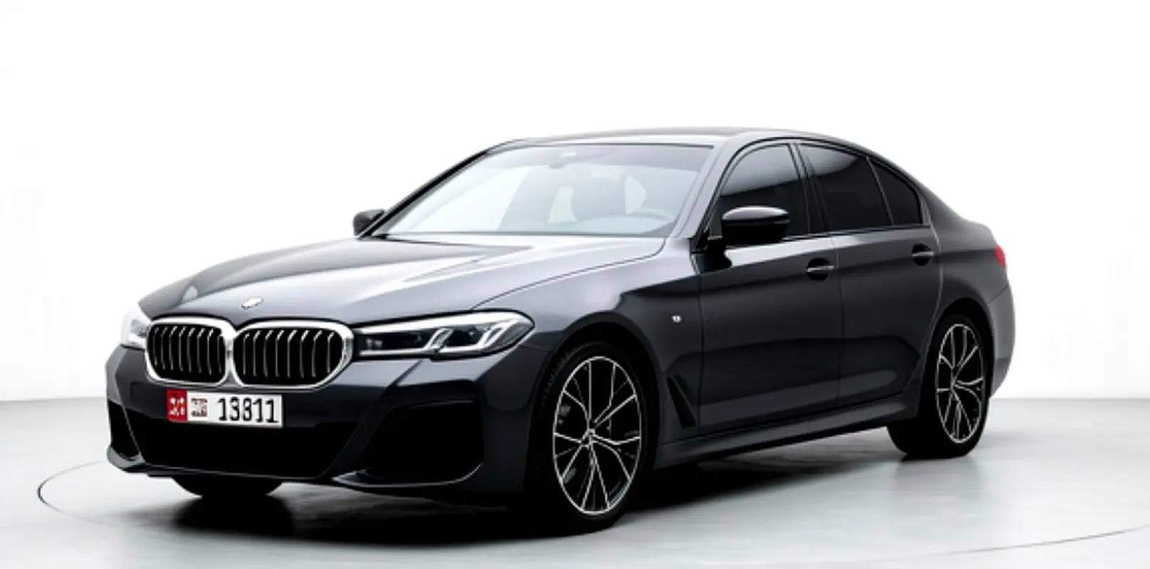 BMW 5-Series 2022 — photo 1 of 6