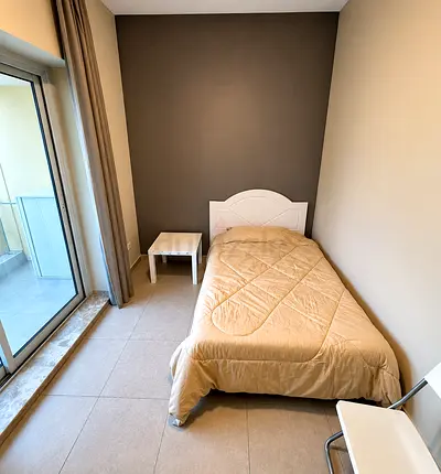 Partition in tecom with balconie/ for 1 person / ready to move in