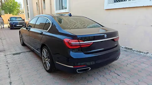 BMW 7-Series 730Li - Lady Driven- 52000km first owner