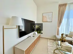 Fully Furnished 1BR |Bright Unit| View Now — 2