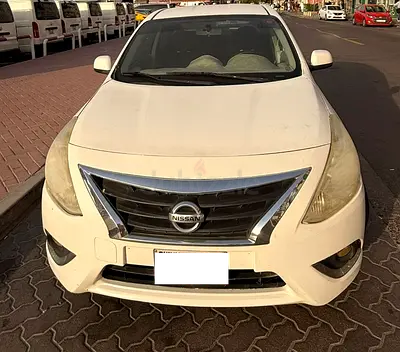 Nissan Sunny 2015 Base Model