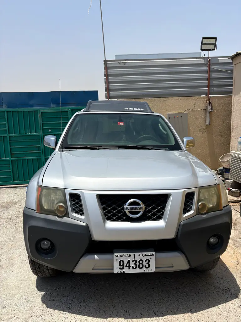 Nissan Xterra 2012 — photo 1 of 6