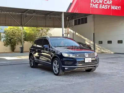 AED 1112/month | 2018 Volkswagen Touareg Bluemotion Technology | GCC Specs | Ref#482403