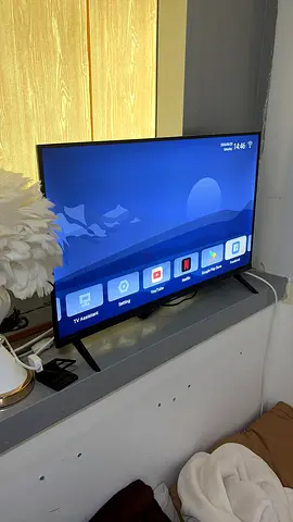32-inch Smart LED TV in good working condition