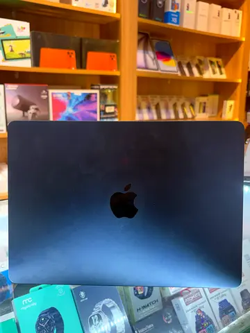 MacBook Air 13 inch m4 256 gb