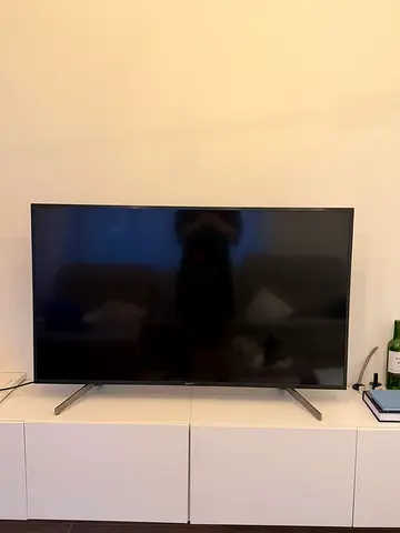 42-55 inch LED Smart TV on stand - Good working condition