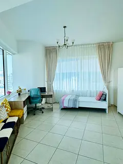 Executive Female Privacy Bedspace Available Near Metro