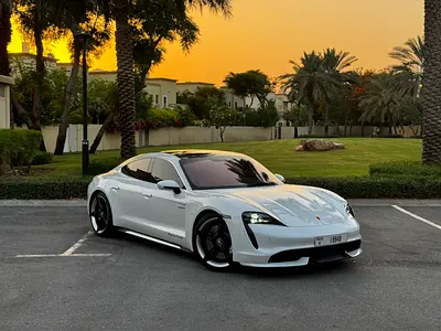2021 Porsche TAYCAN 照片 4