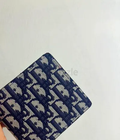 dior wallet