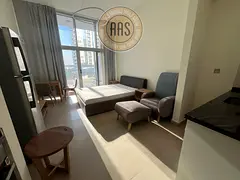 Family Residence |Chiller Free building |Near to Bus Stop