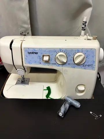 Brother LS-1817 Mechanical Sewing Machine - Used, Working