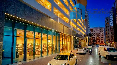 High Footfall ||Retail Shop ||Near Metro & Hotels