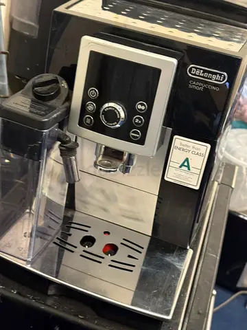 DeLonghi Cappuccino Smart Espresso Machine - Good Working Condition