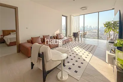 Downtown View | Spacious | Vacant on Transfer