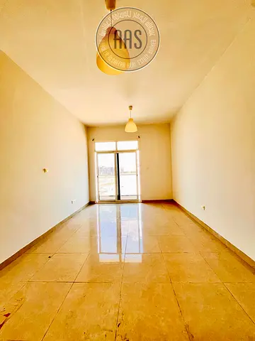 Studio Appartment! Big Size ! Faimly Bulding! Prime location