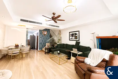 3 Bedroom Townhouse | VOT | Potential 4 Bed